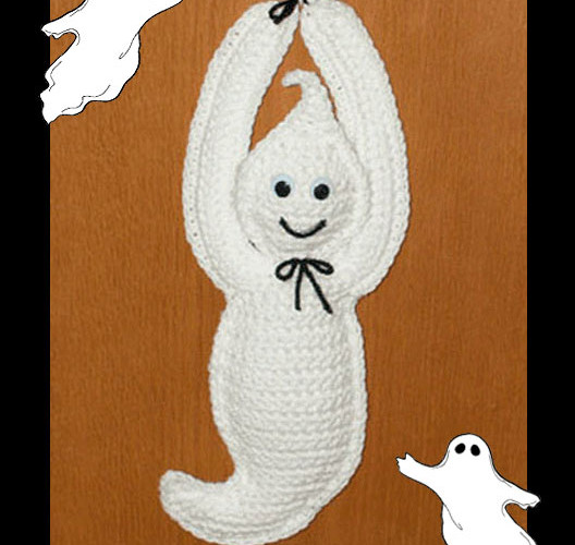 Ghostly Door Hanger   <br /><br /><font color=