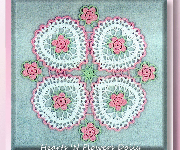 Hearts ‘N Flowers Doily   <br /><br /><font color=